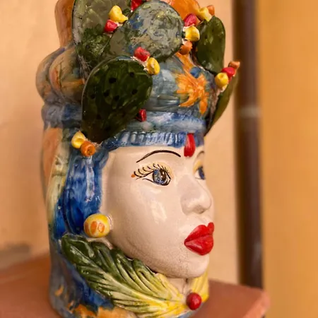 Tao House تاورمينا